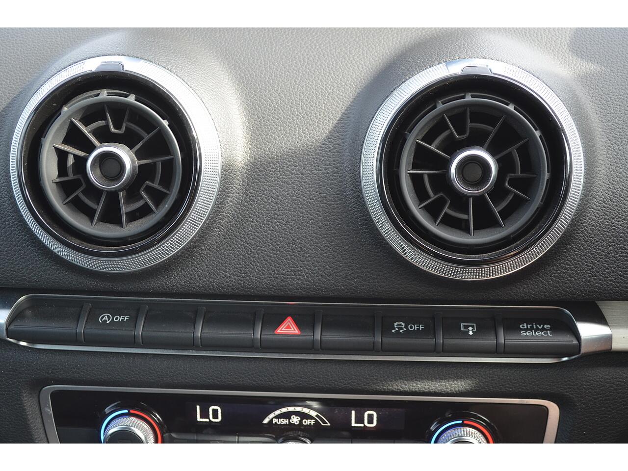 Audi A3 view 26