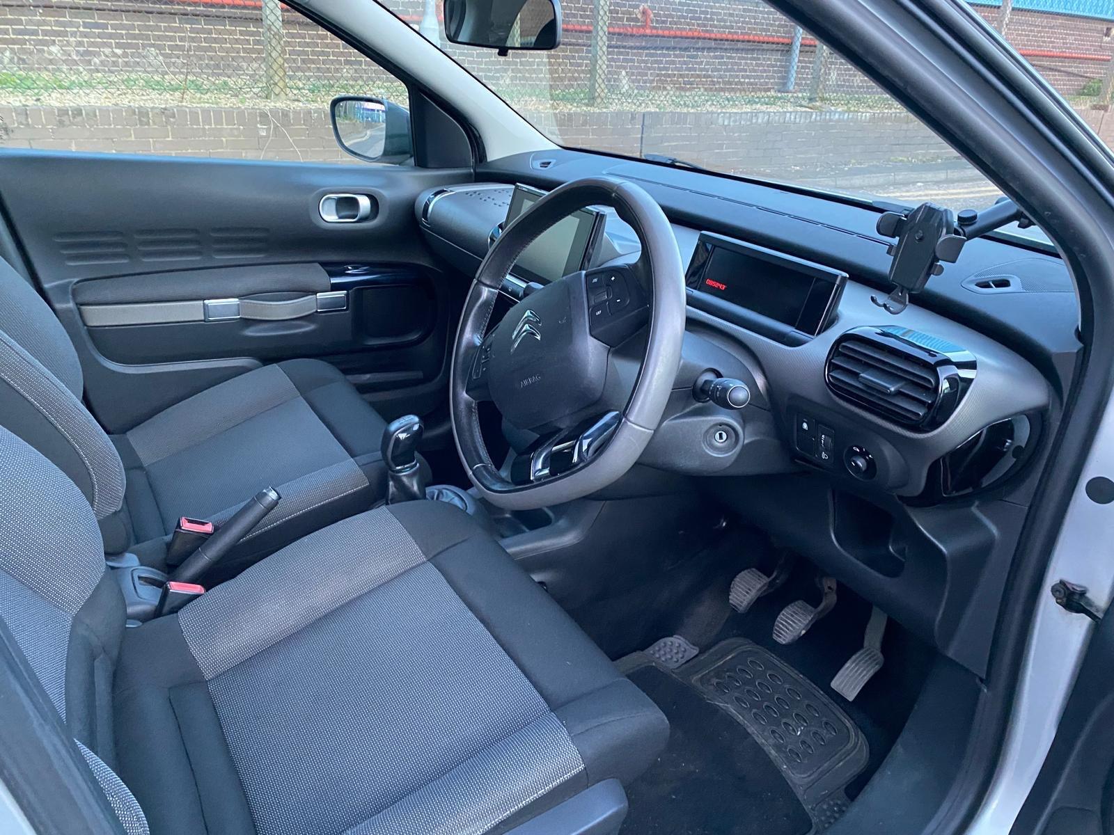 Citroen C4 Cactus view 17