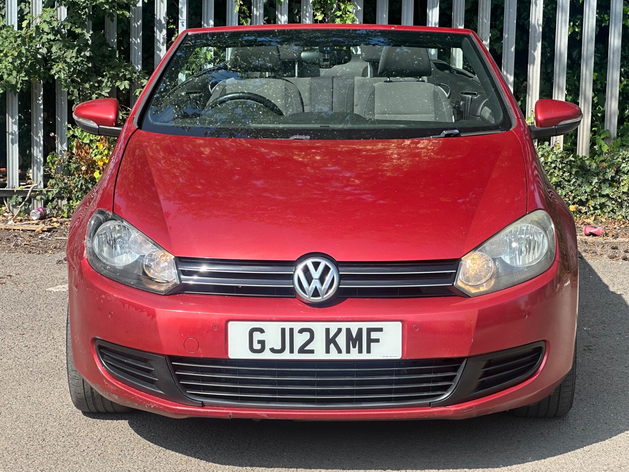 Volkswagen Golf view 2