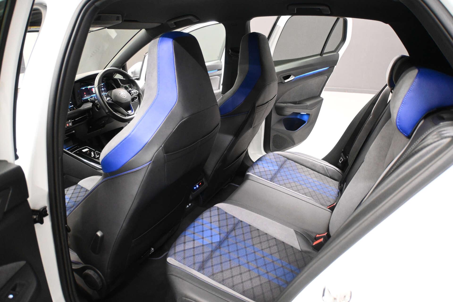 Volkswagen Golf view 23