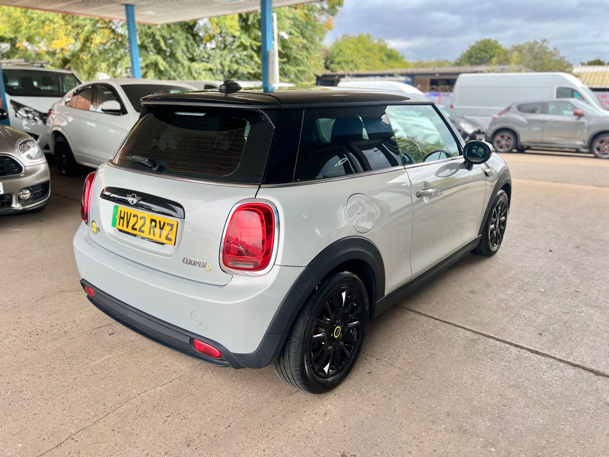 Mini Electric Hatch view 19