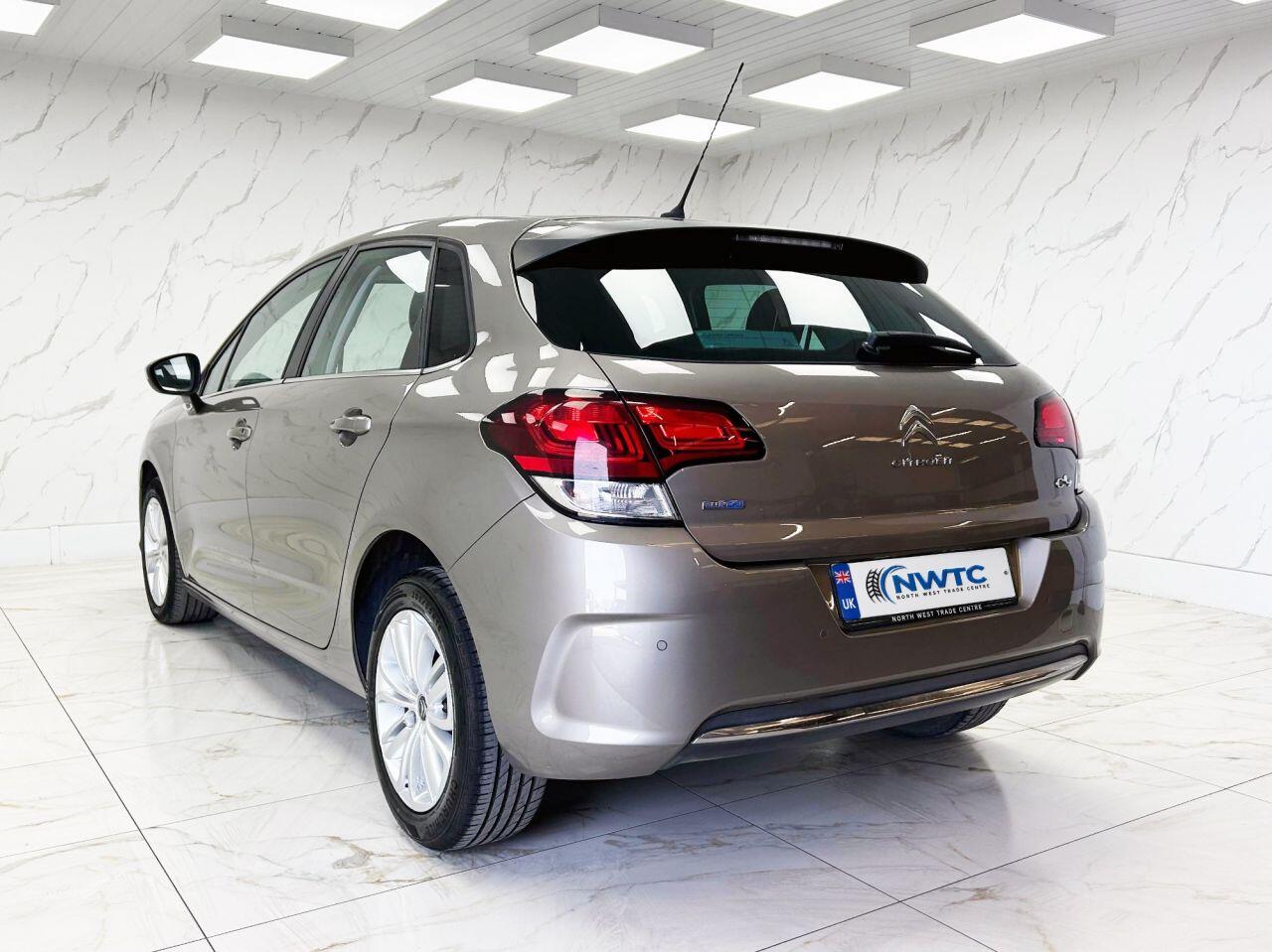 Citroen C4 view 9