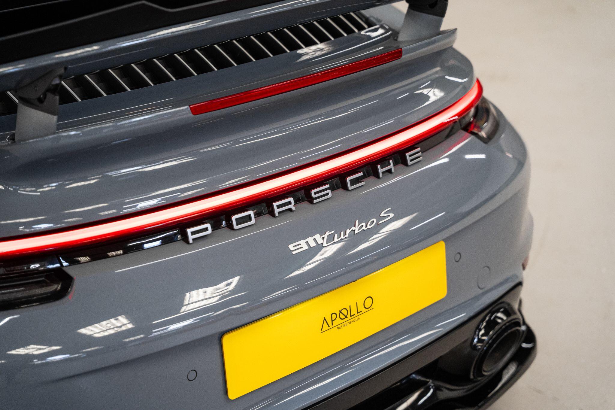 Porsche 911 view 59