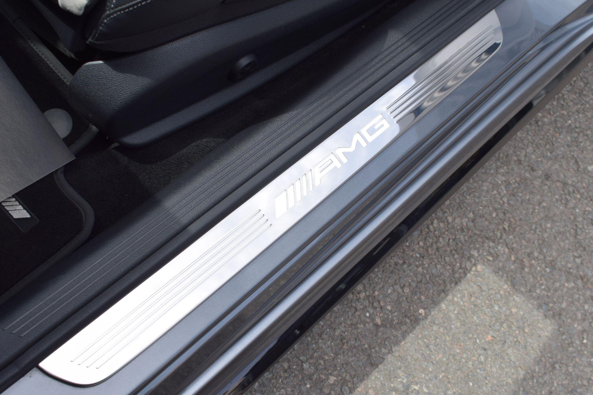 Mercedes-Benz C-Class view 33