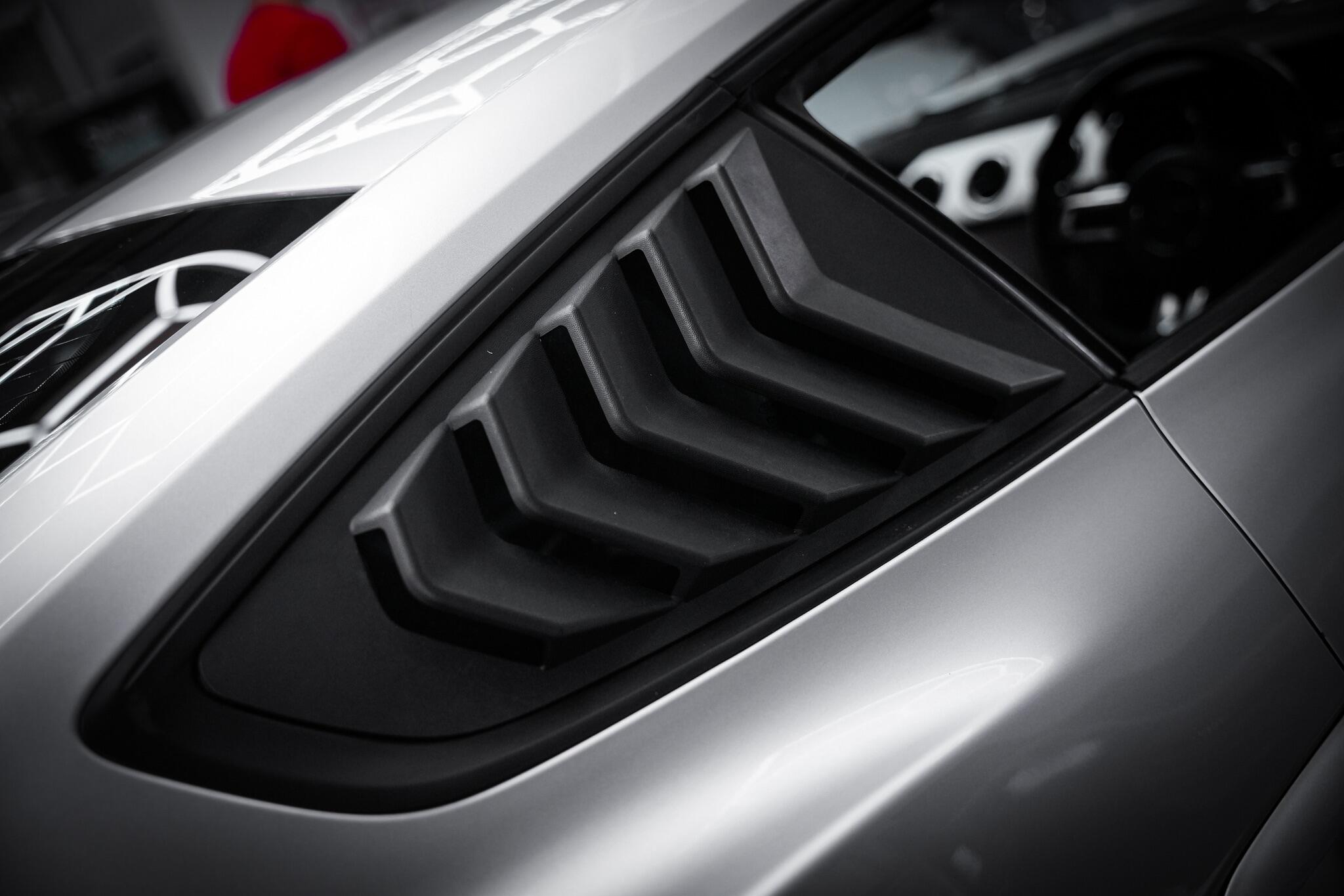 Ford Mustang view 34
