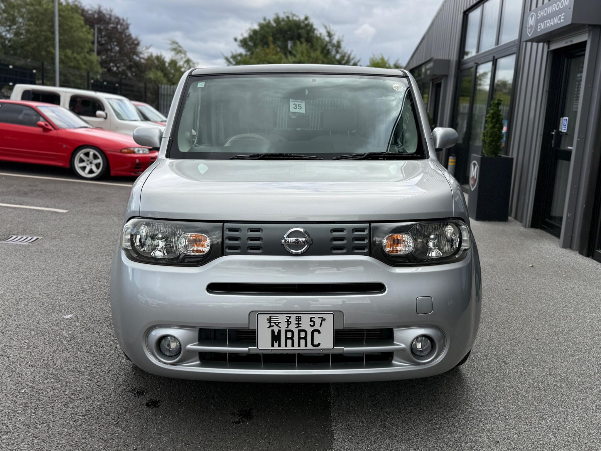Nissan Cube view 16