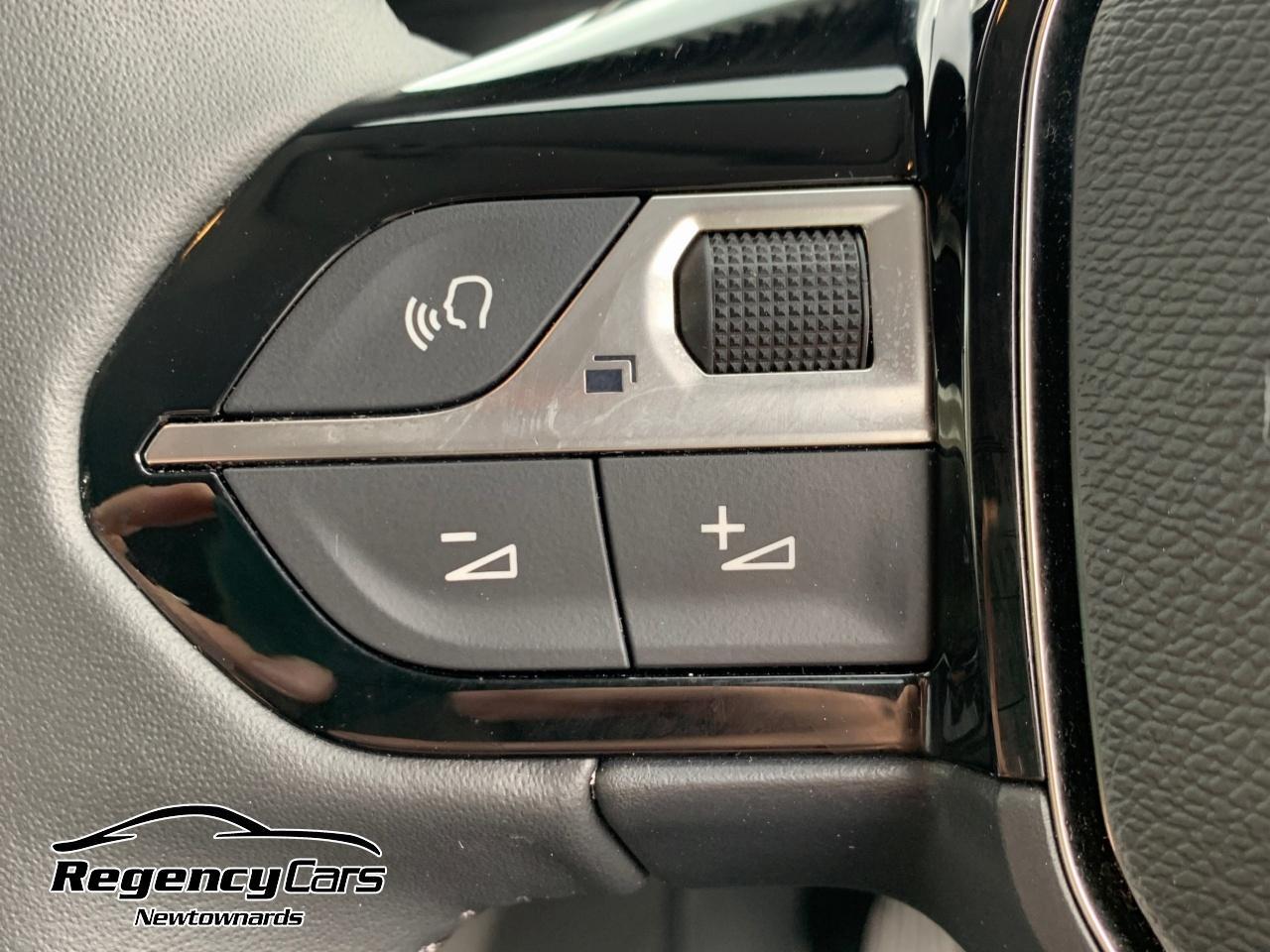 Peugeot 208 view 14