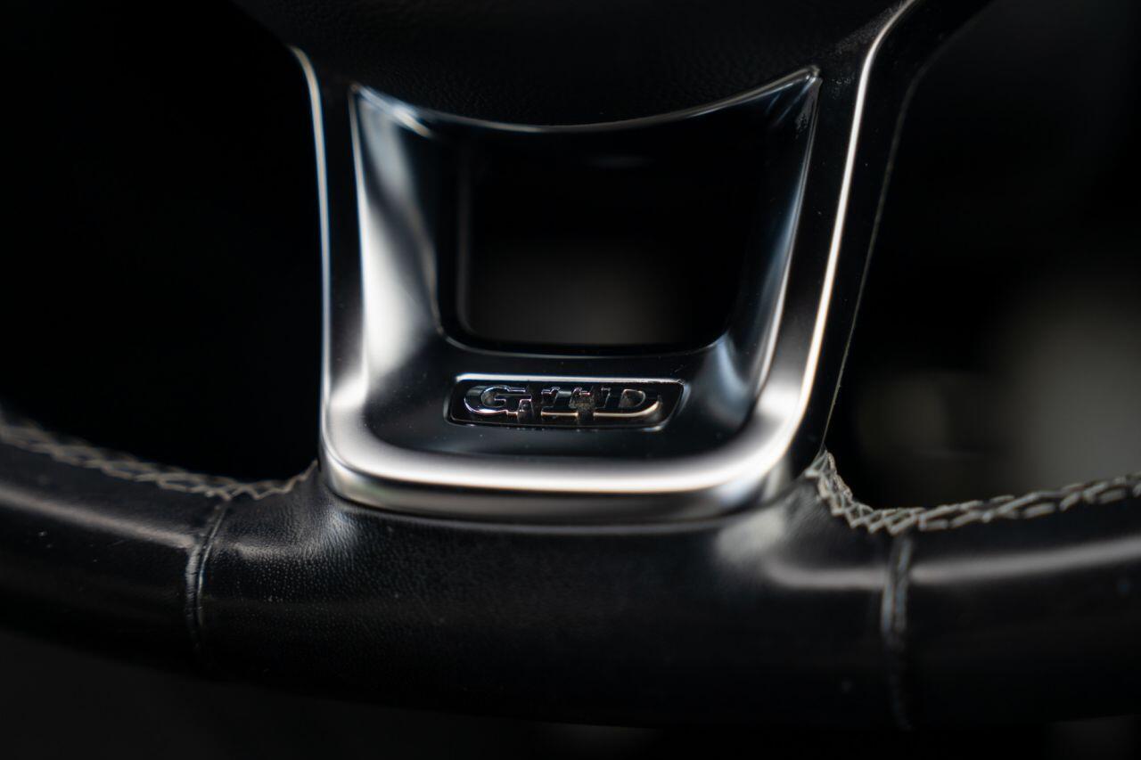 Volkswagen Golf view 62