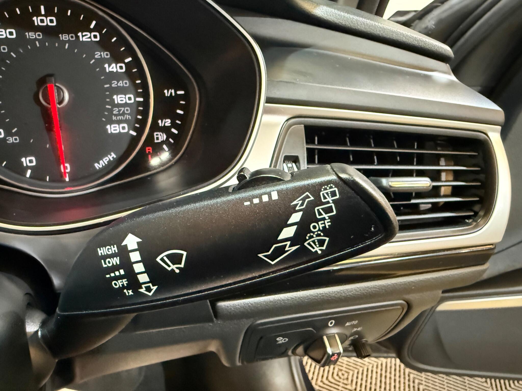 Audi A6 Avant view 32
