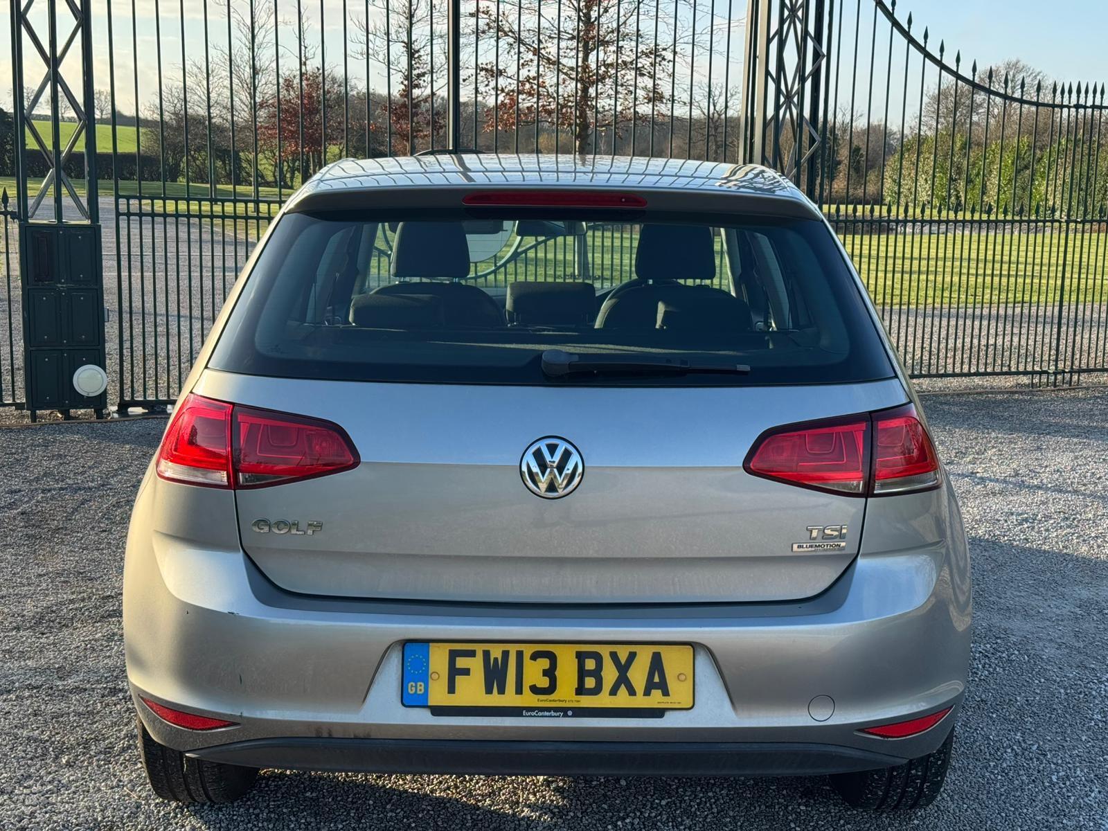 2013 Volkswagen Golf image 3