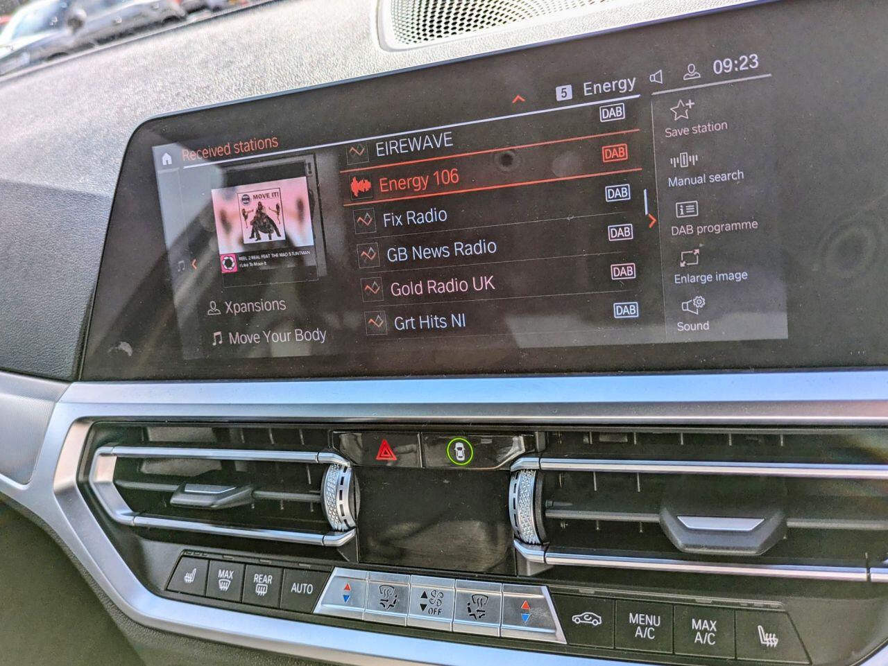 BMW 3 Series view 19