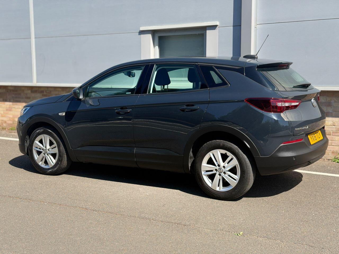 Vauxhall Grandland X view 30