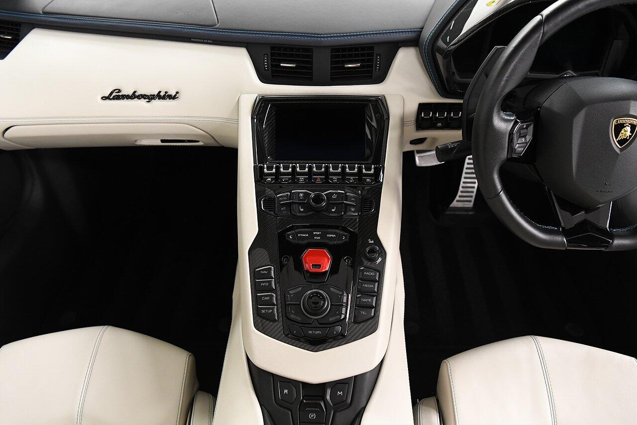 Lamborghini Aventador view 20