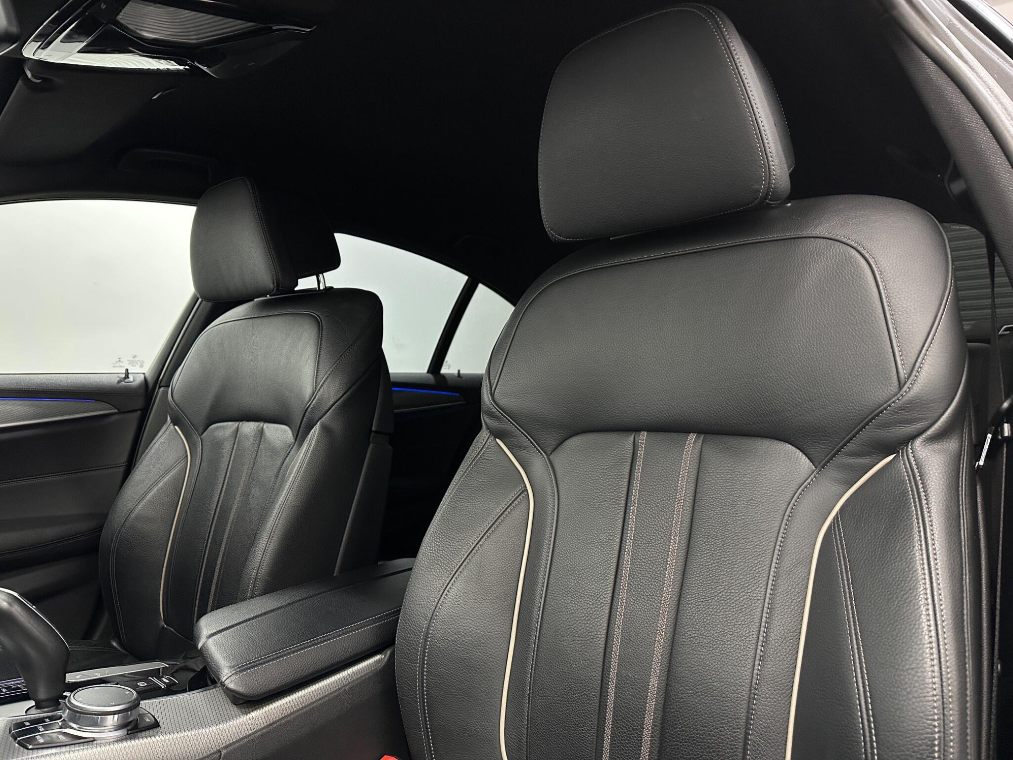 BMW 5 Series view 37