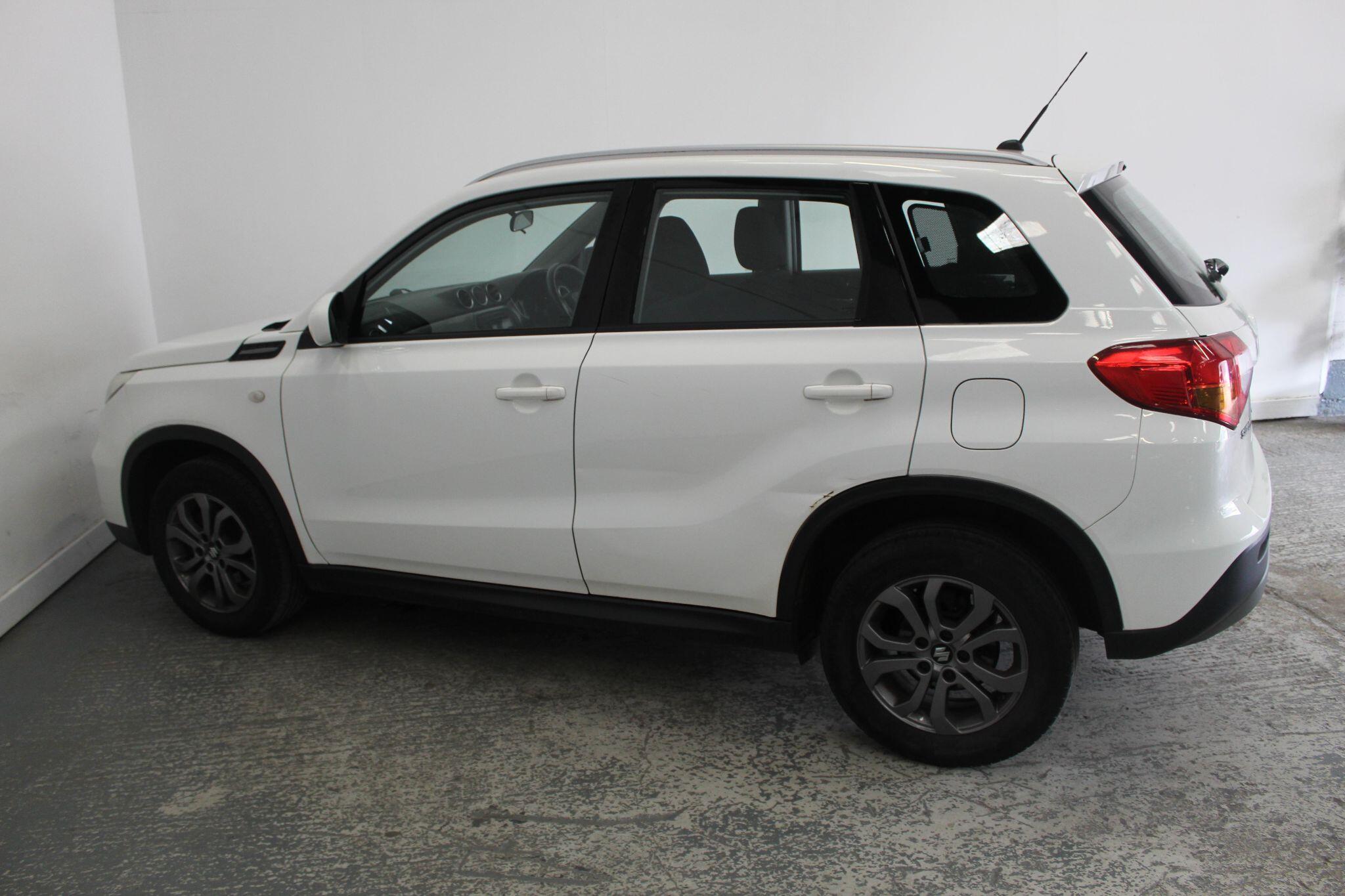 Suzuki Vitara view 10