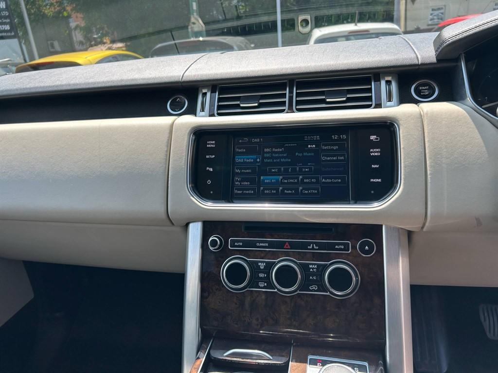Land Rover Range Rover view 10