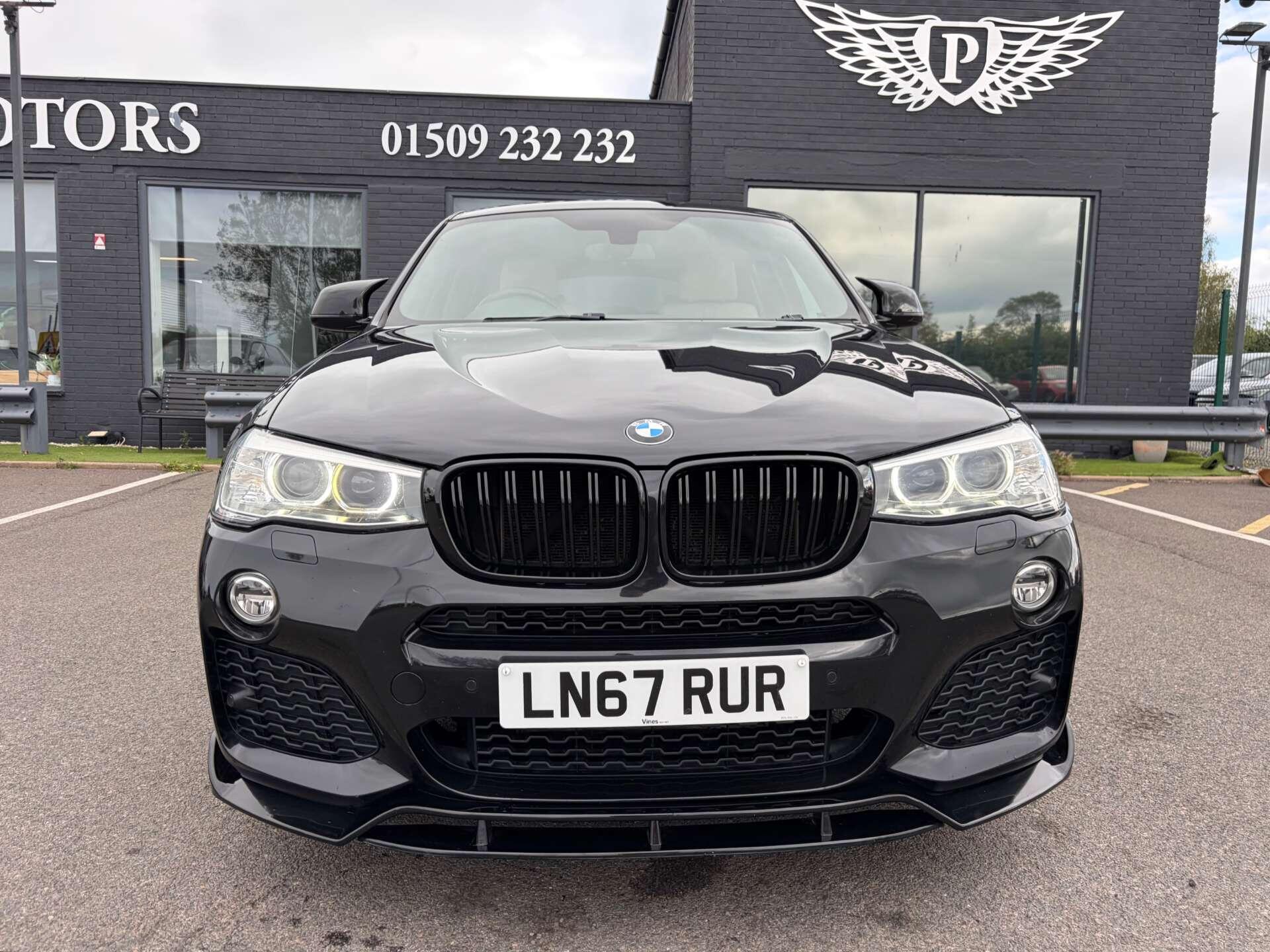 BMW X4 view 3