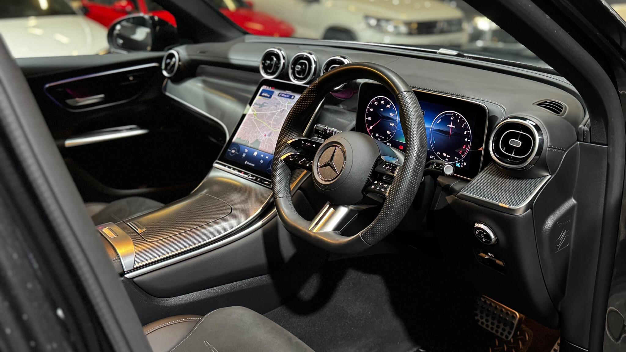 Mercedes-Benz GLC view 37