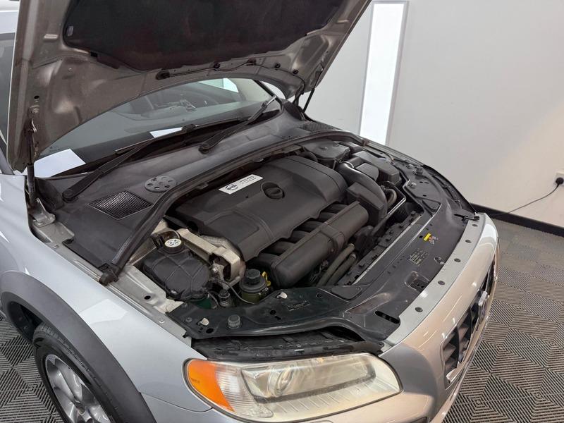 2009 Volvo XC70 image 12