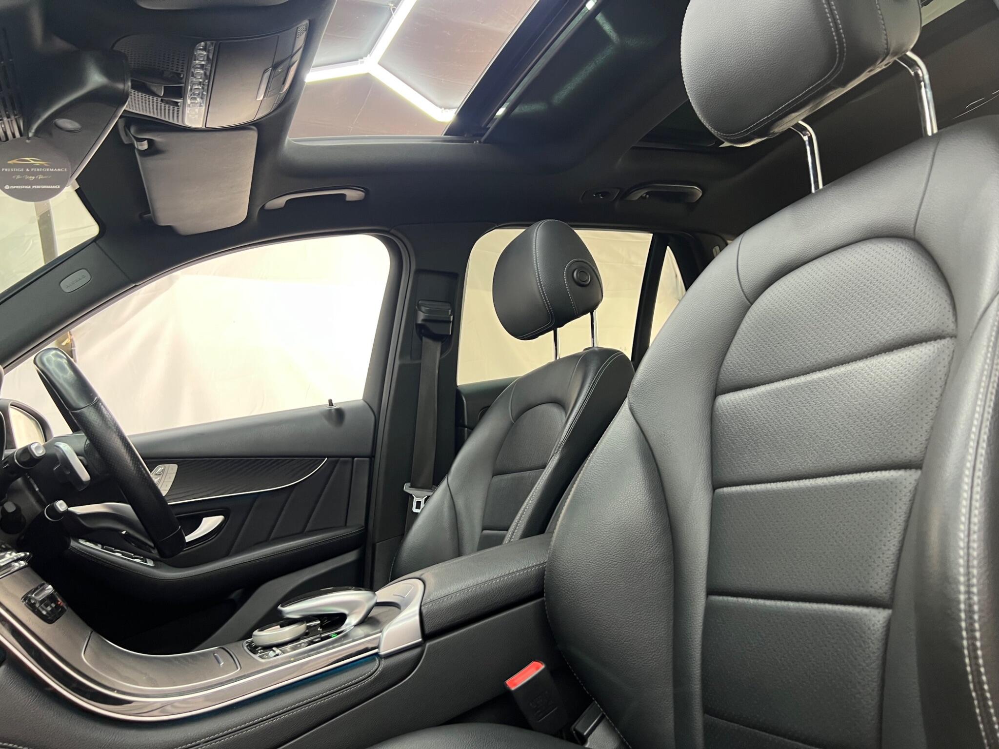 Mercedes-Benz GLC view 53