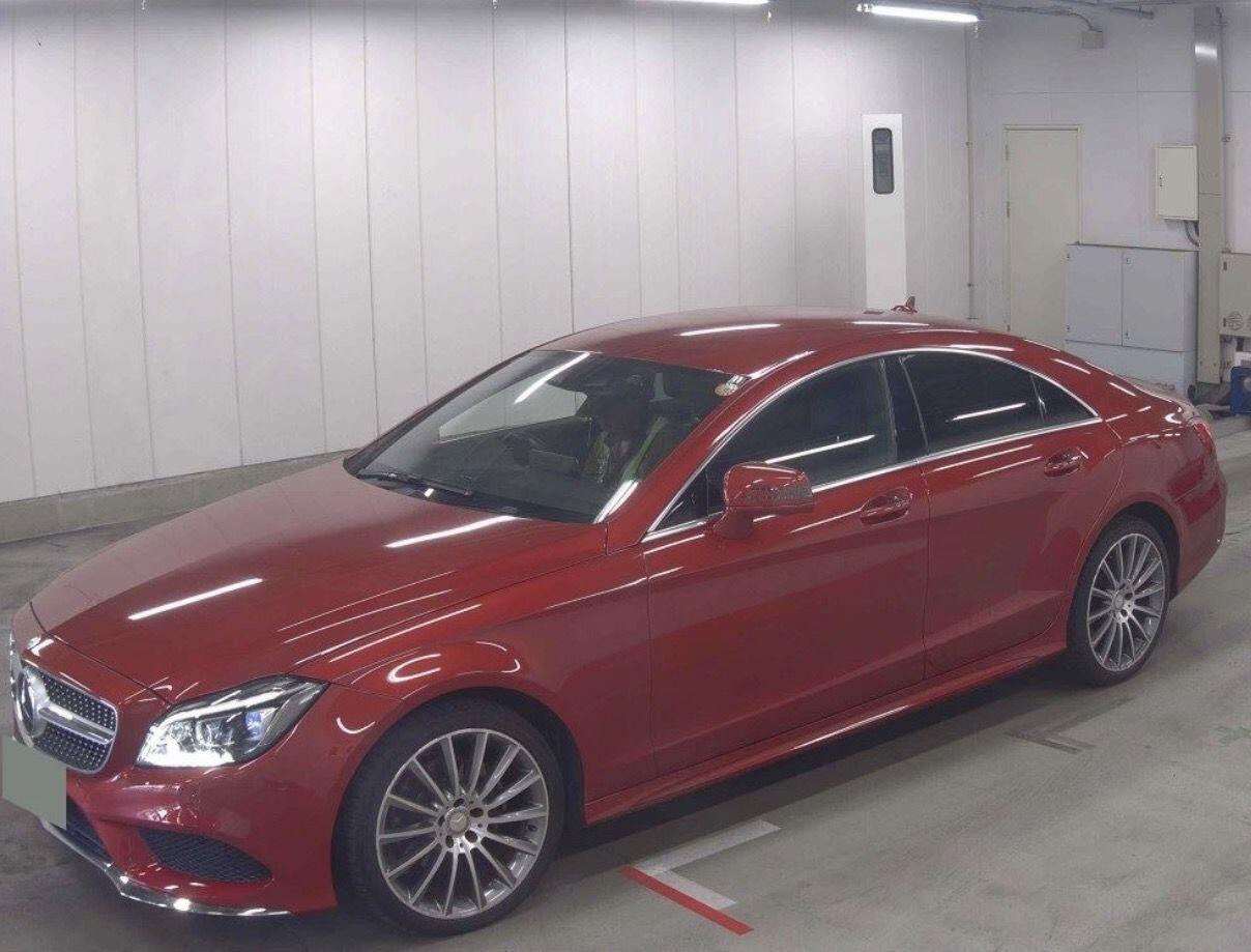 Mercedes-Benz CLS view 2