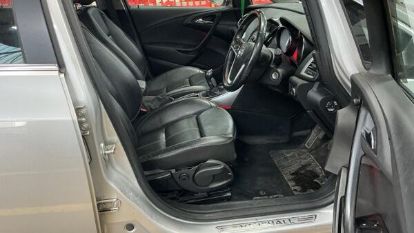 Vauxhall Astra view 11