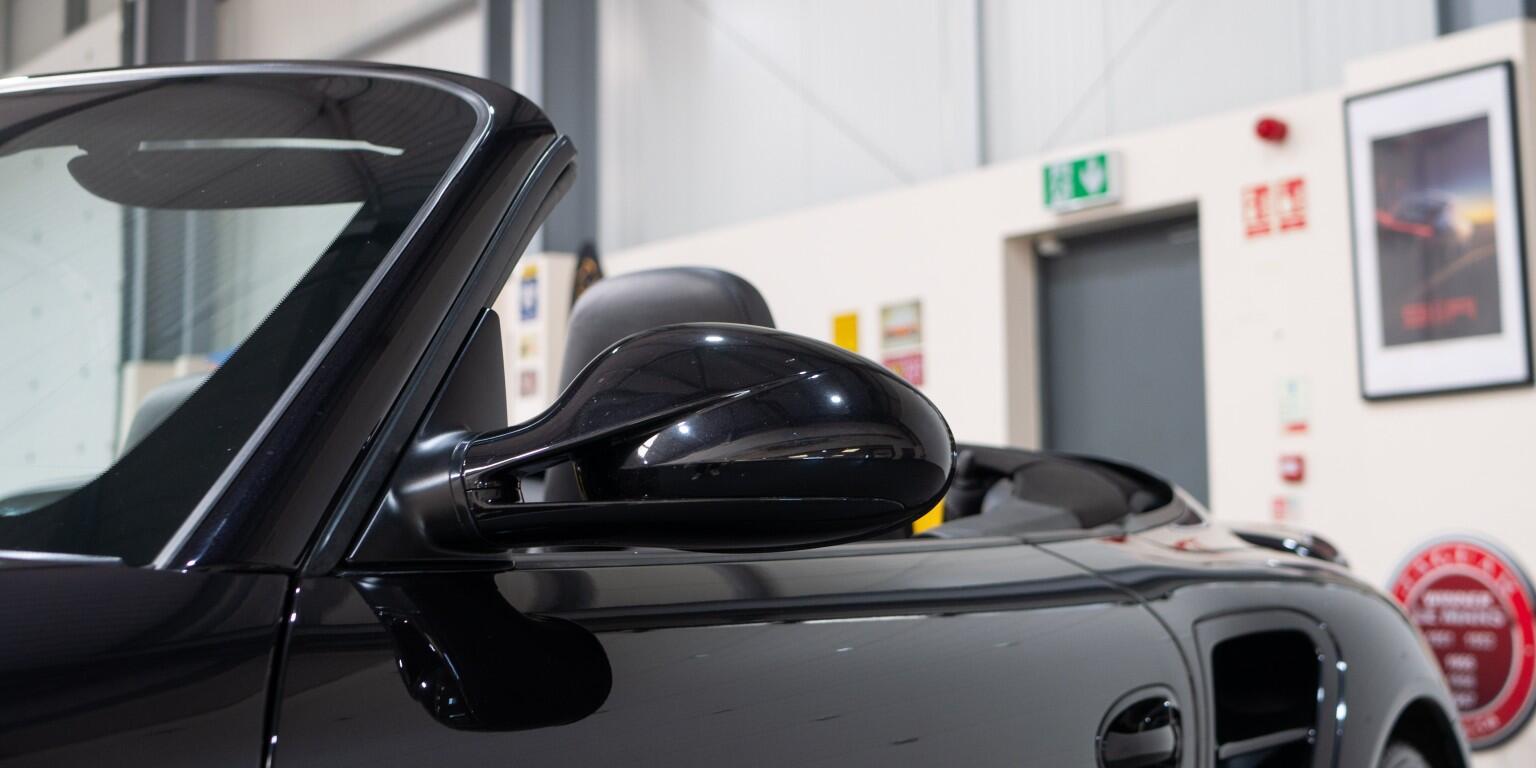 Porsche 911 view 43