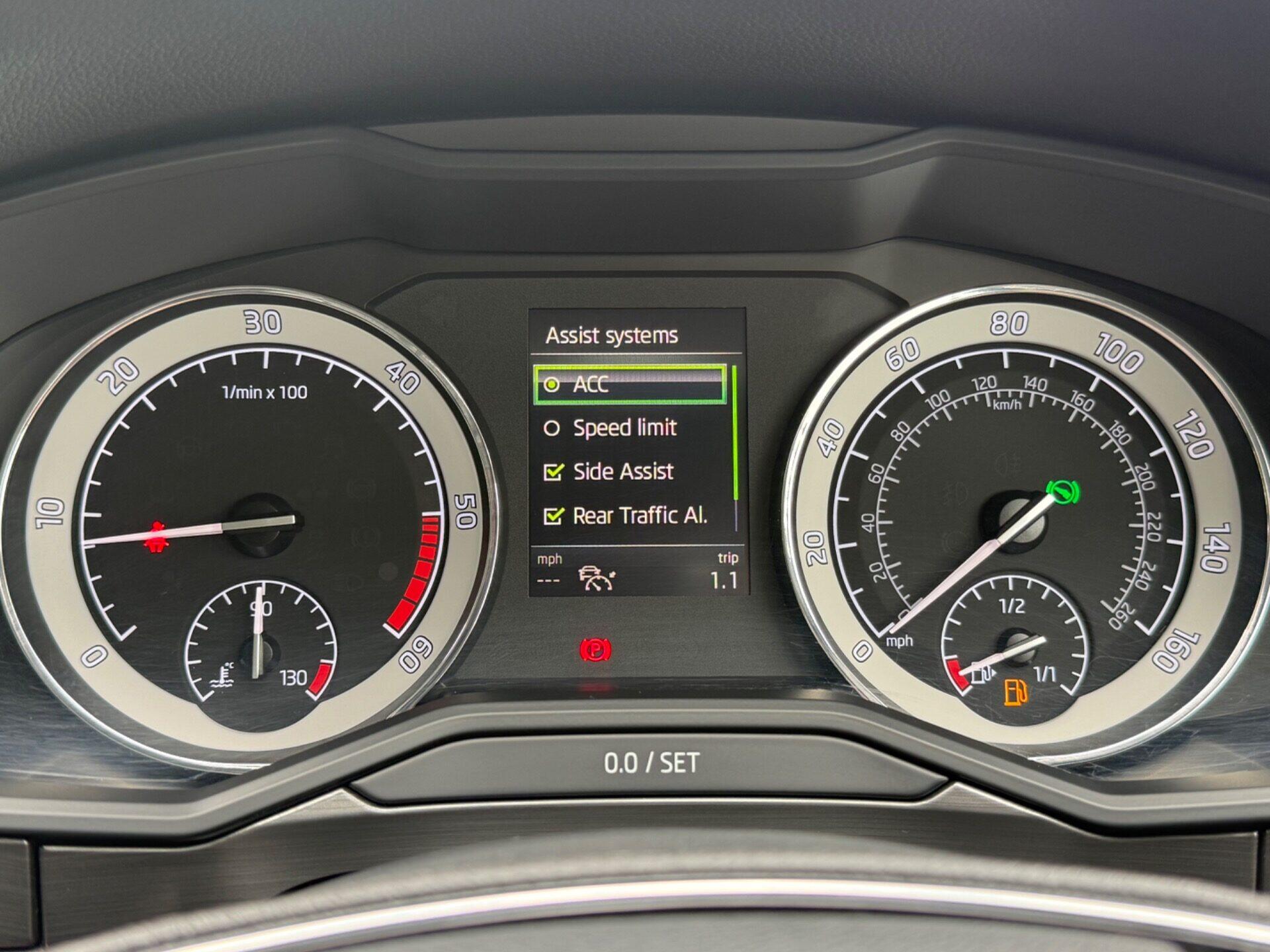 Skoda Superb view 40