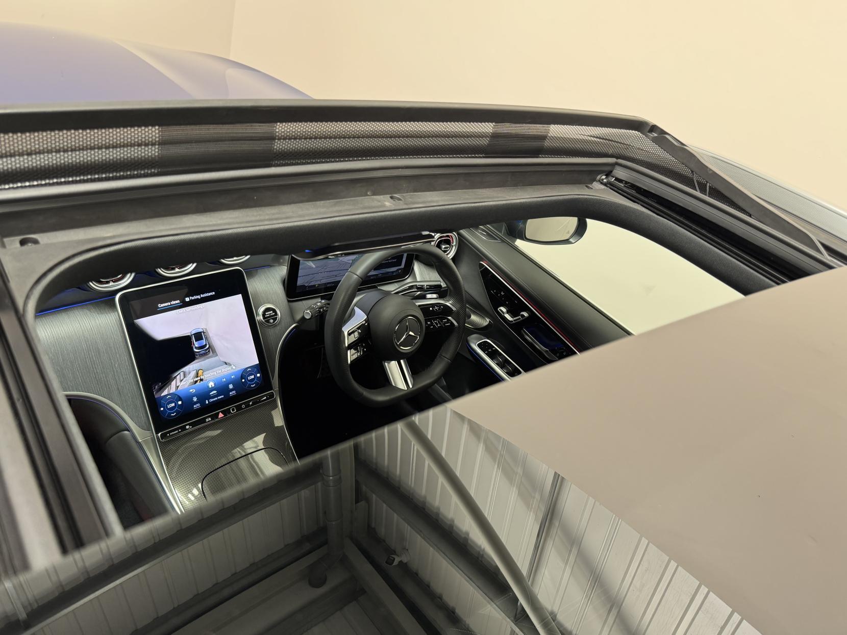 Mercedes-Benz GLC view 12