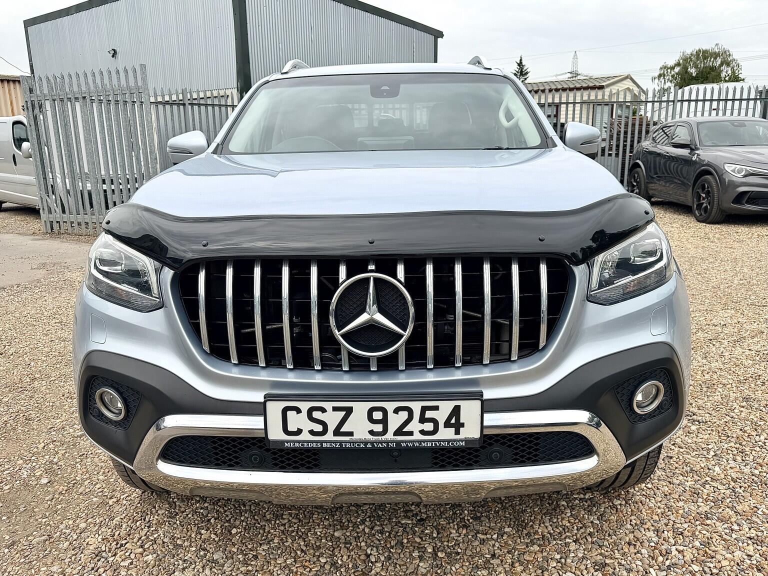 Mercedes-Benz X-Class view 11