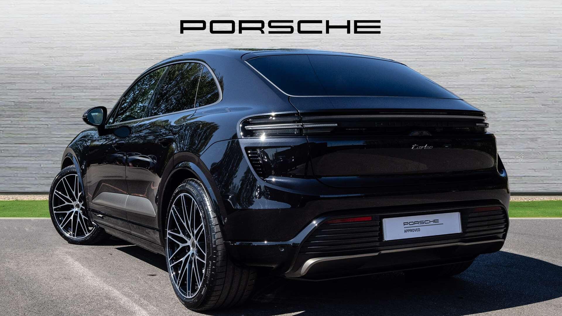 Porsche Macan view 5