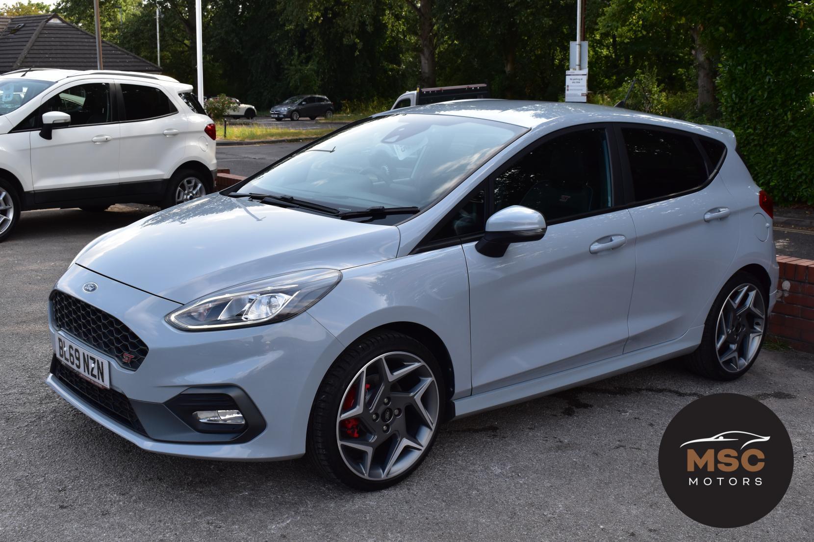 Ford Fiesta view 5
