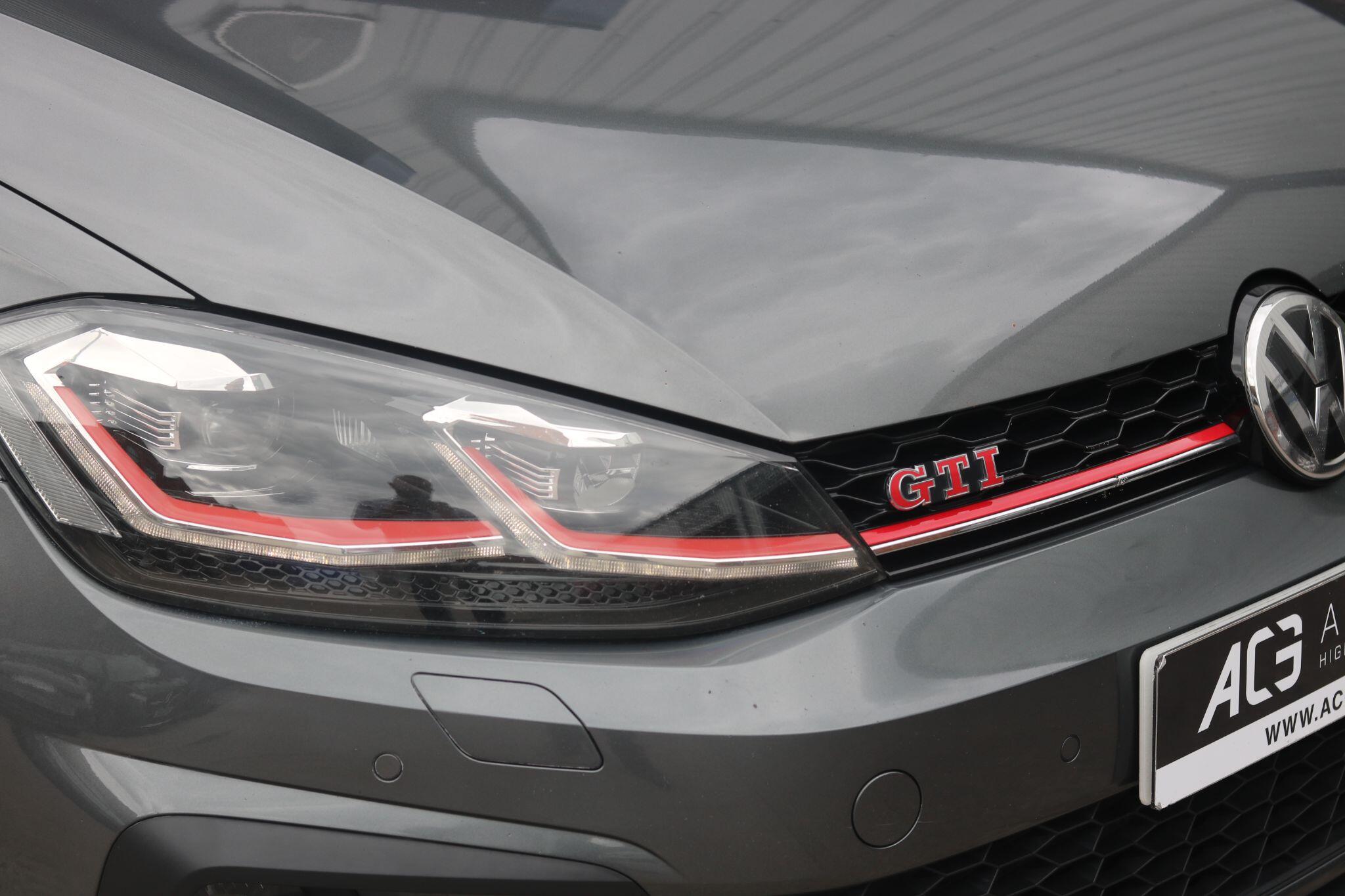 Volkswagen Golf view 7