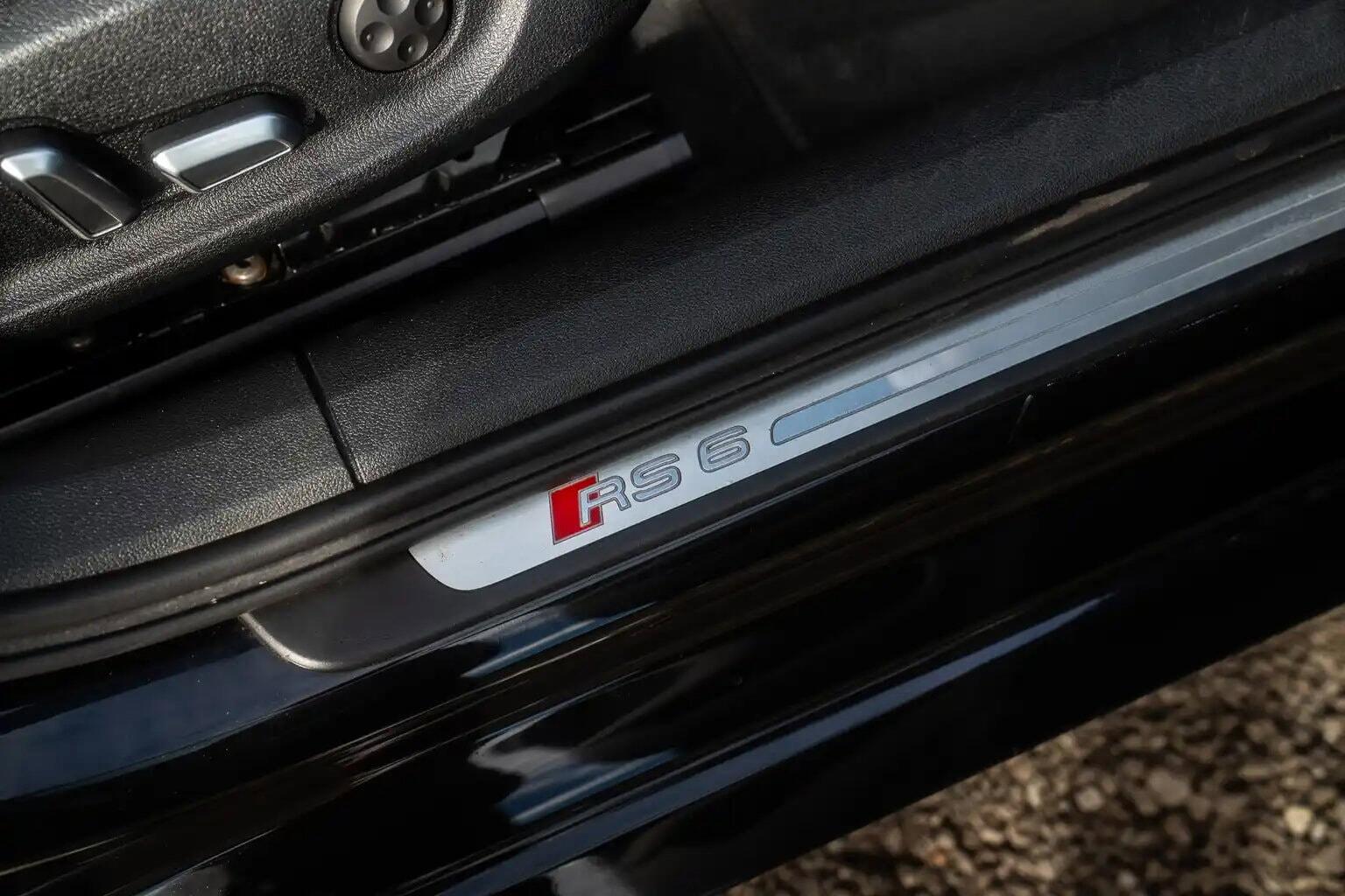 Audi RS6 view 21