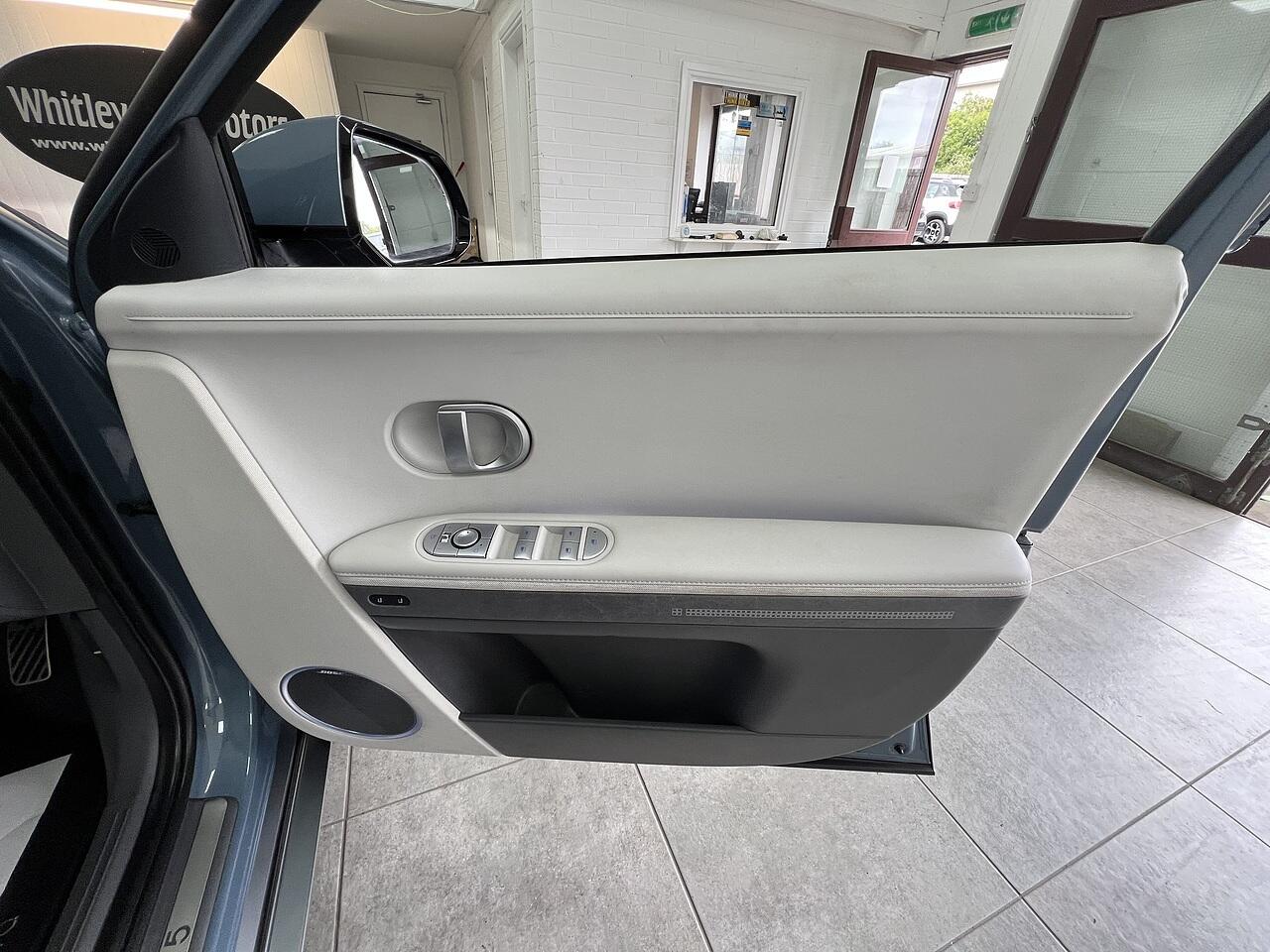 Hyundai Ioniq 5 view 15