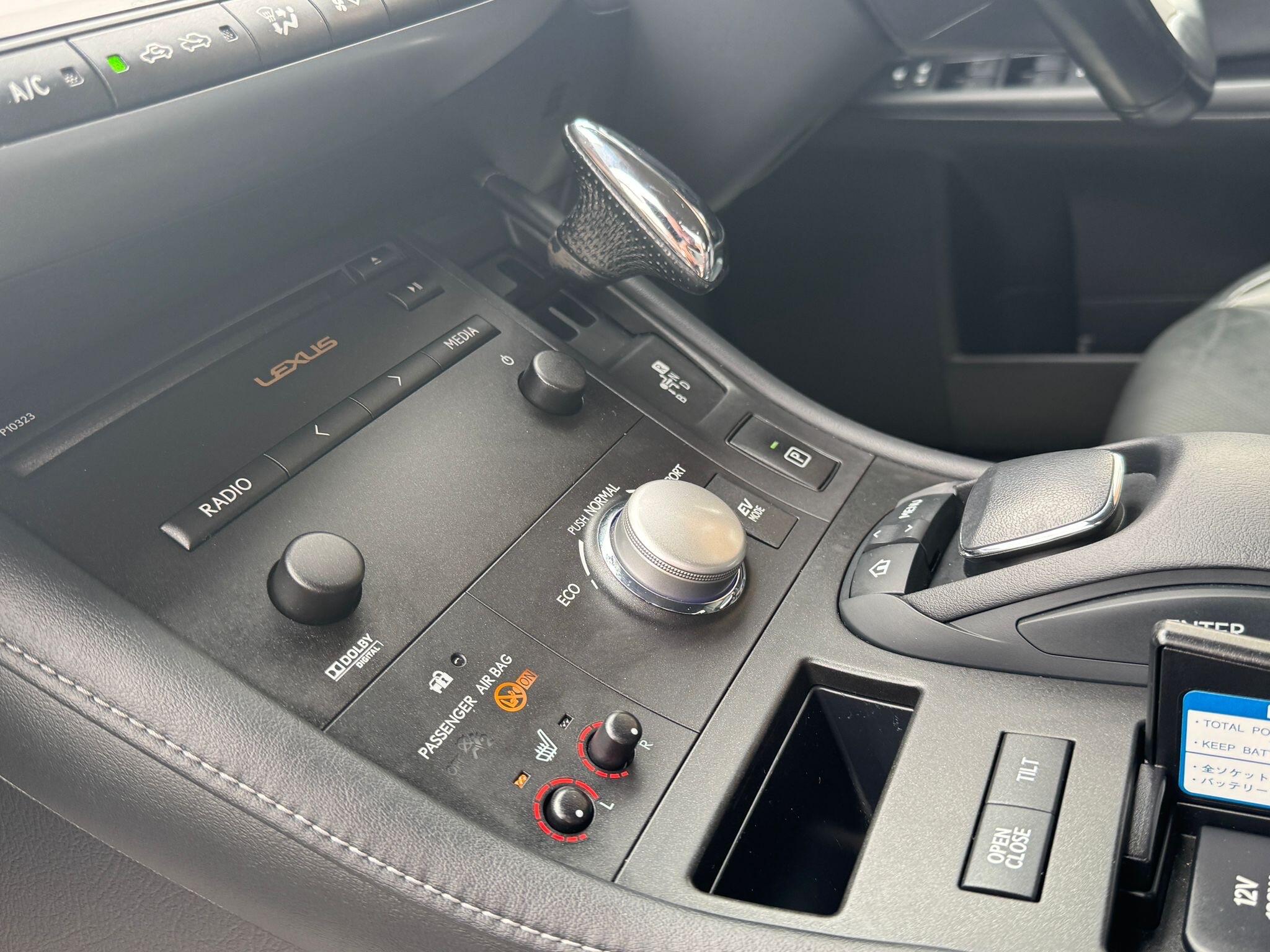 Lexus CT view 24