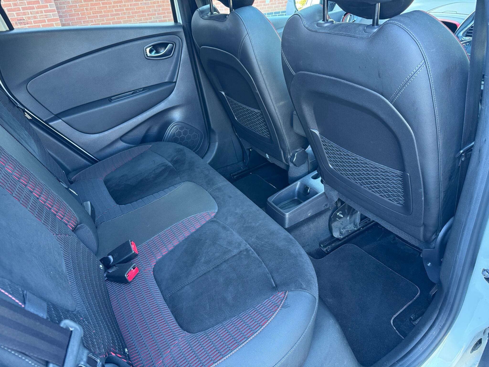 Renault Captur view 25