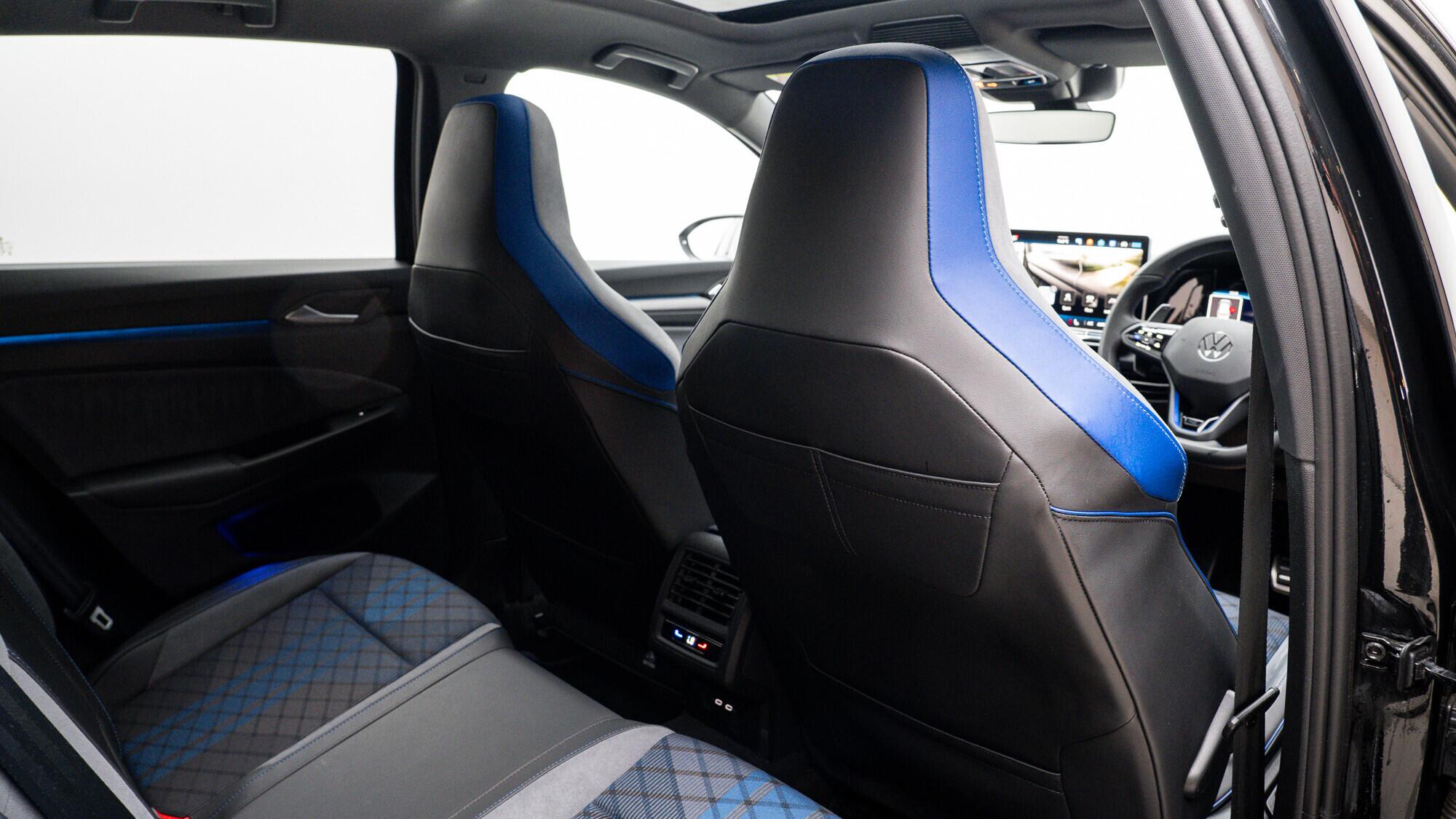 Volkswagen Golf view 19