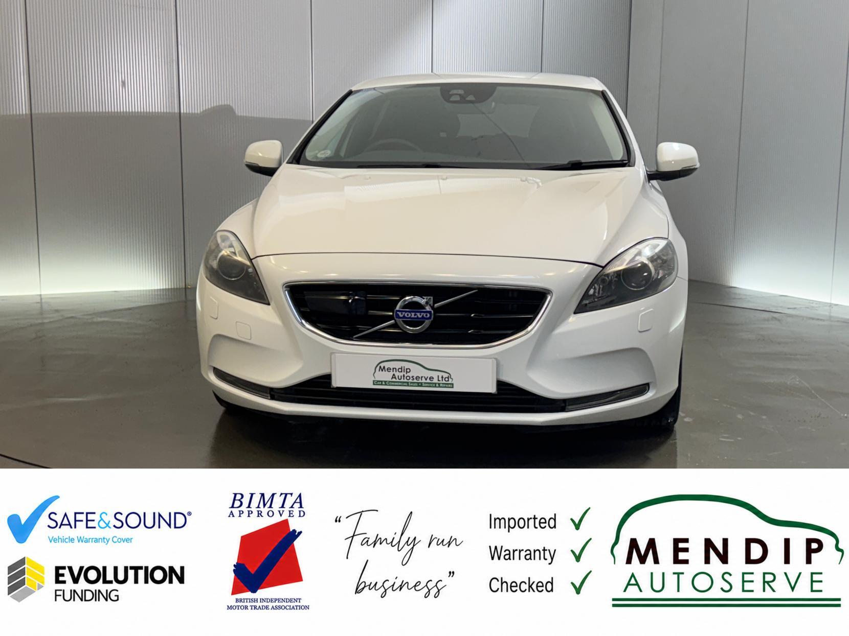 Volvo V40 view 44