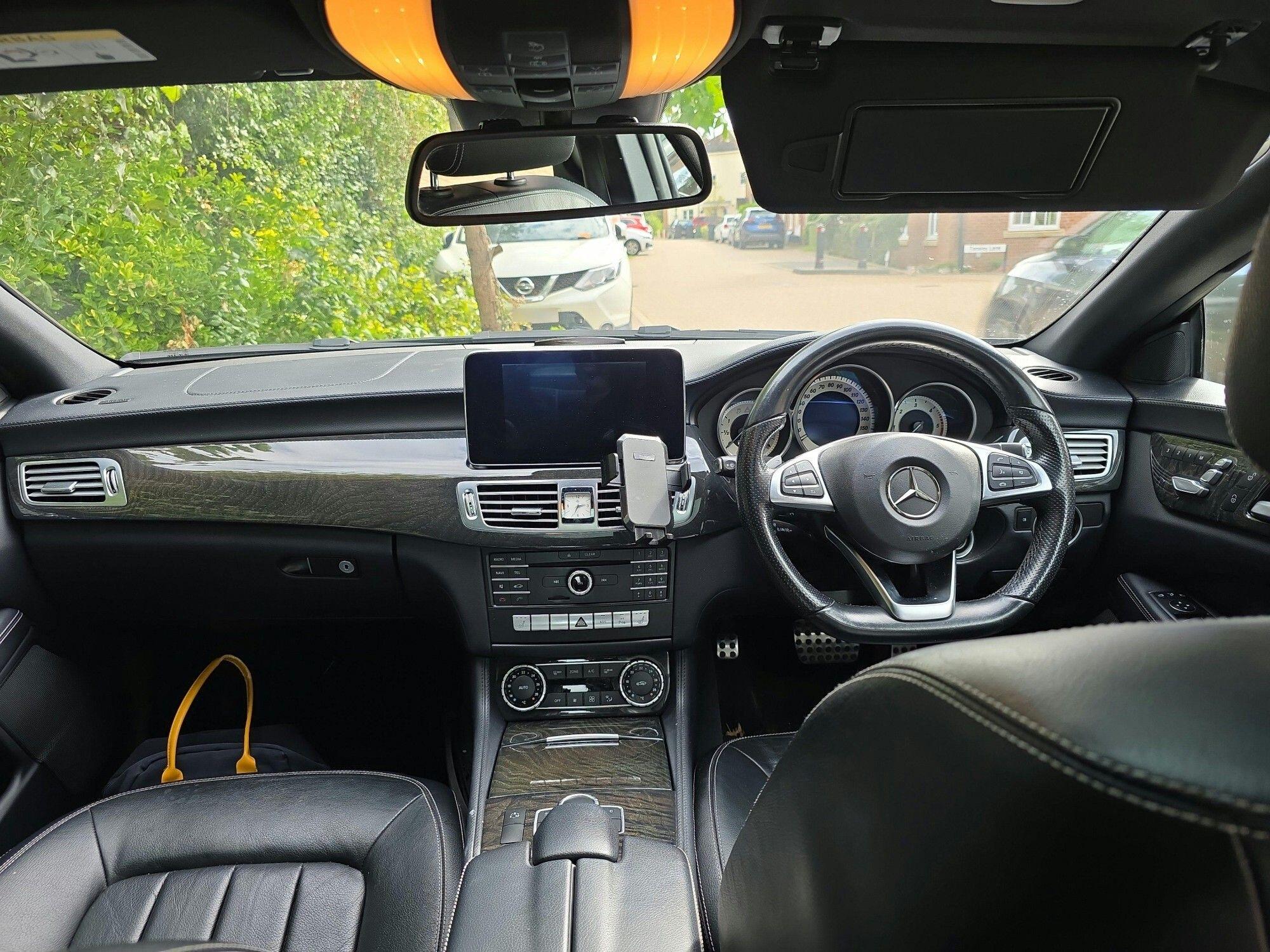 Mercedes-Benz CLS view 5