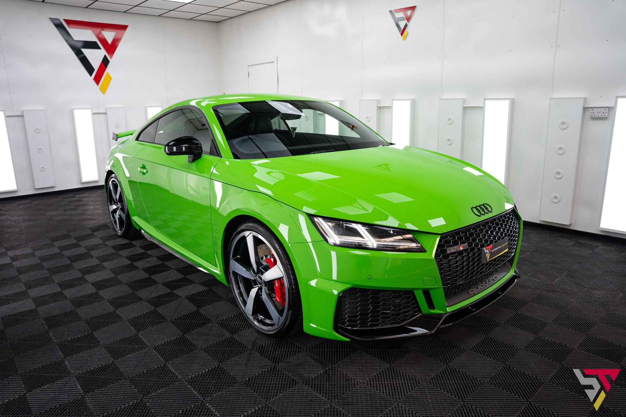 Audi TT RS view 20