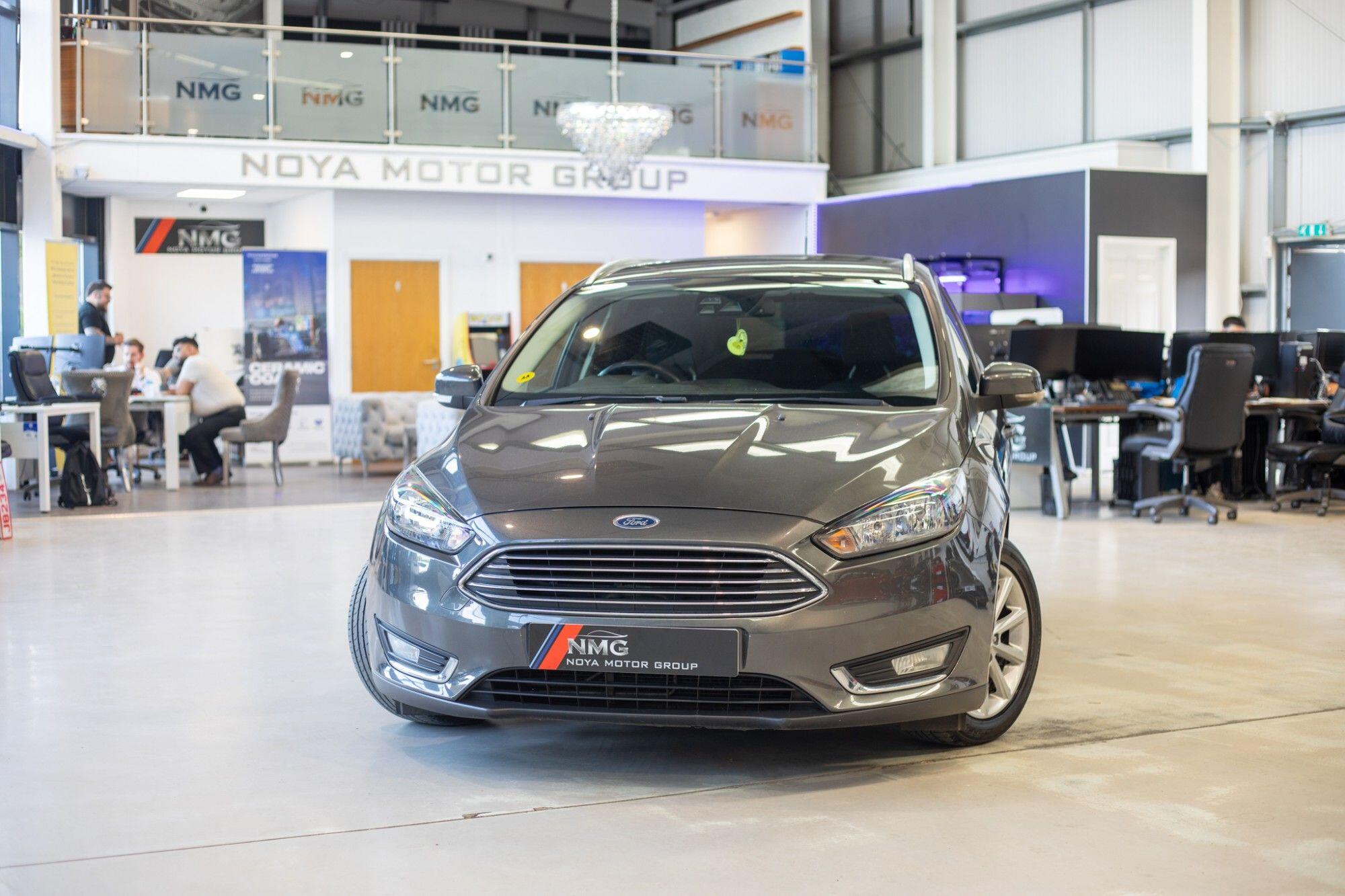 Ford Focus view 4