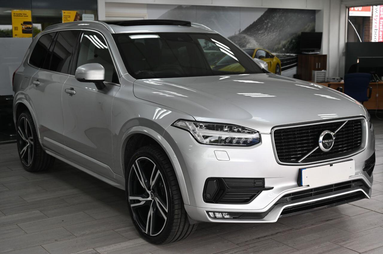 Volvo XC90 view 2