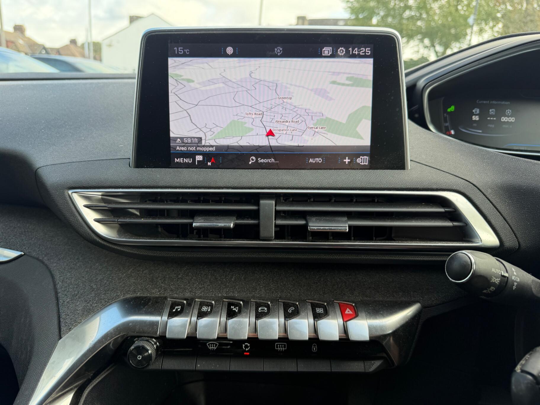 Peugeot 3008 view 16