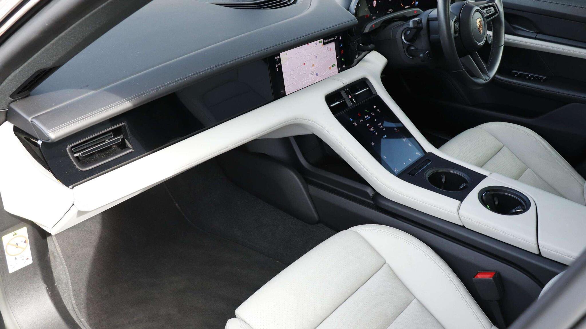 Porsche Taycan view 24