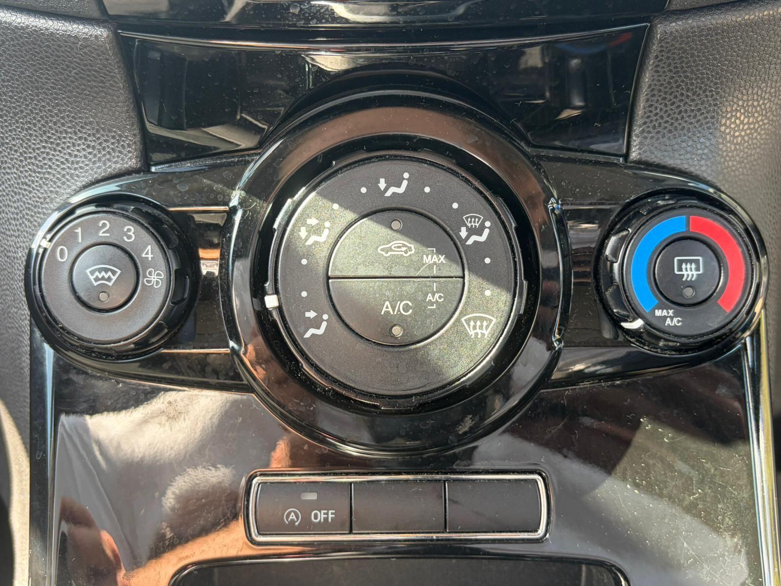 Ford Fiesta view 21