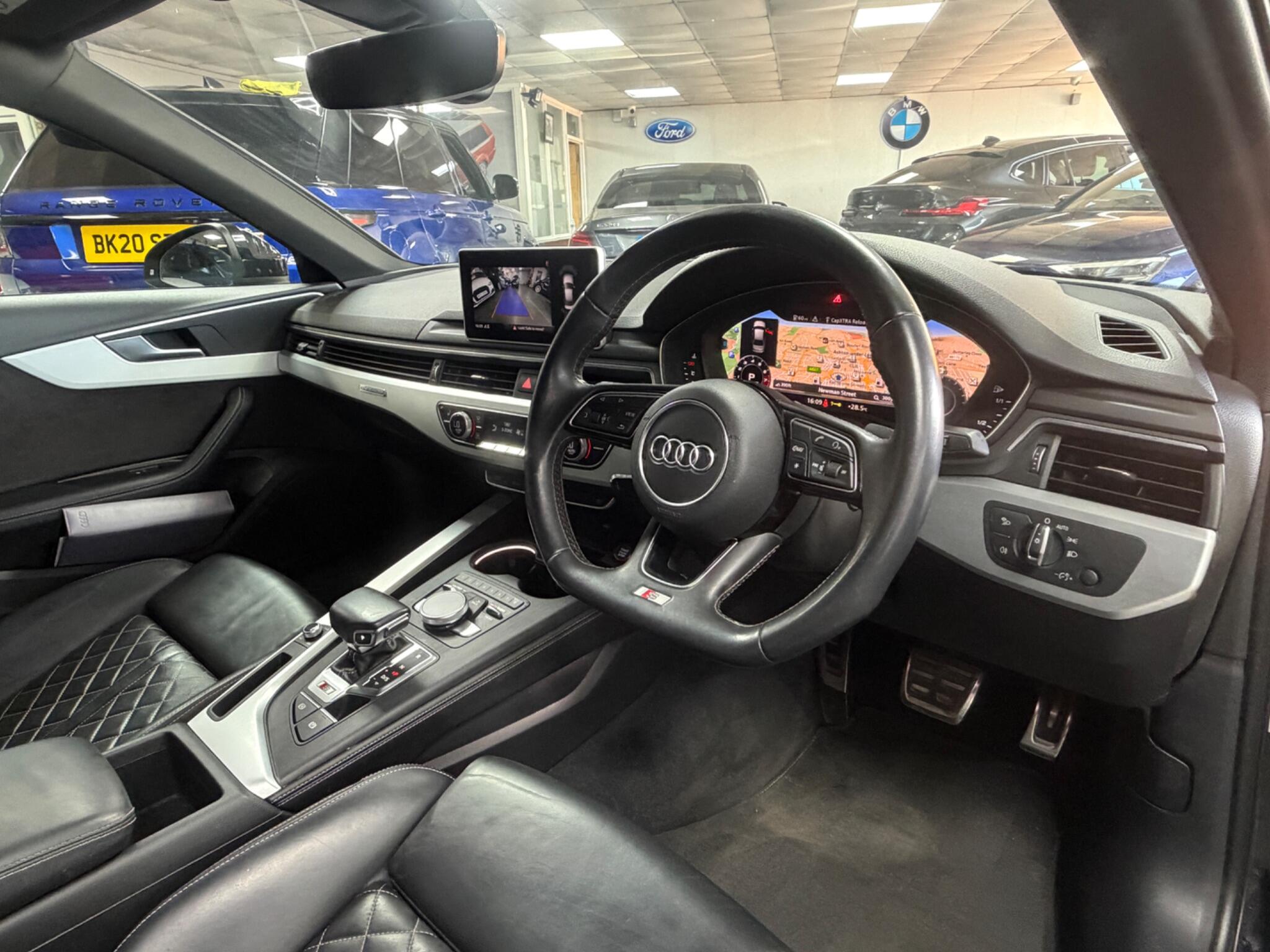 Audi S4 view 5