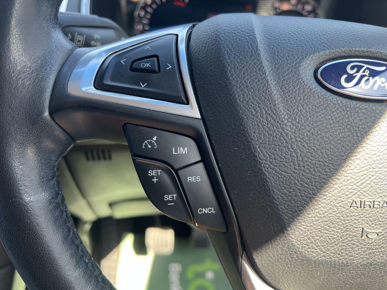 Ford Edge view 67
