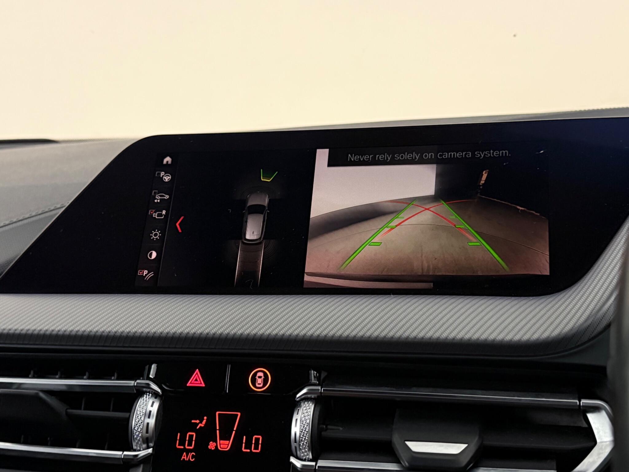 BMW 1 Series view 30