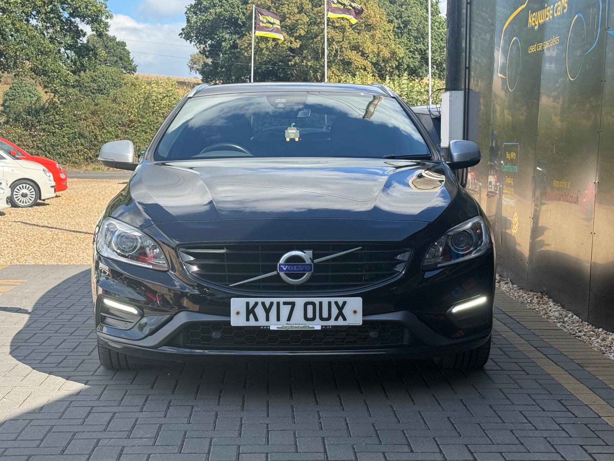 Volvo V60 view 10
